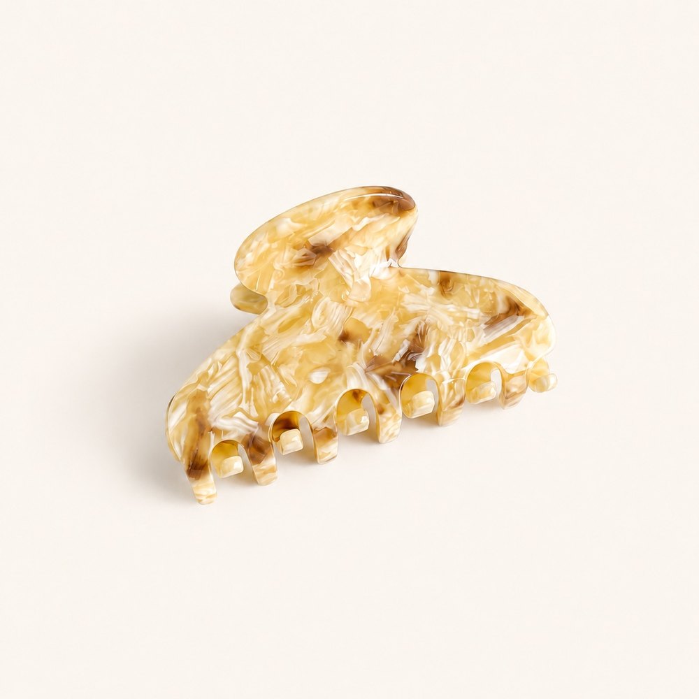 The Marble Claw — Champagne